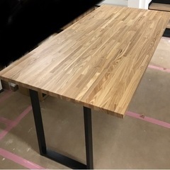 新品　ﾀﾓ集成ｶｳﾝﾀｰ  ﾀﾞｲﾆﾝｸﾞﾃｰﾌﾞﾙ  W1780,D700,T30 ｳﾚﾀﾝｸﾘｱ塗装済