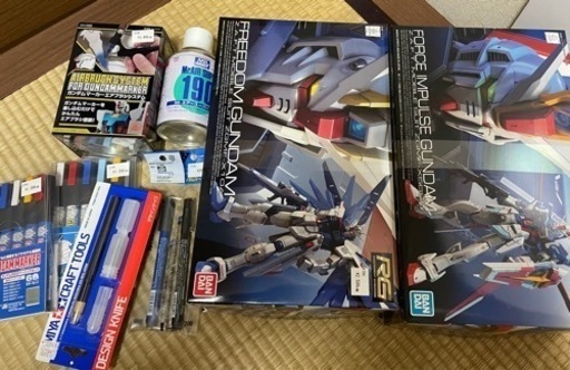 新品未開封のガンプラのセットです。