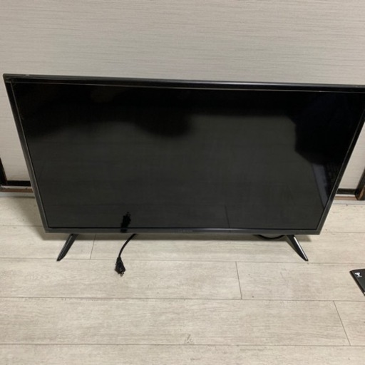 32v ハイビジョン　液晶テレビ　Qriom