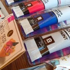樹脂粘土 水彩絵の具 アクリル絵の具 筆のセット 宮坂 由香 保谷のその他の中古あげます 譲ります ジモティーで不用品の処分
