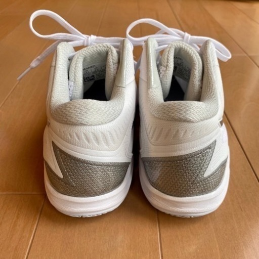 バッシュ24センチ とも 小田原のバスケットボールの中古あげます 譲ります ジモティーで不用品の処分