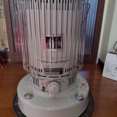 トヨトミストーブ　KS-67H ホワイト