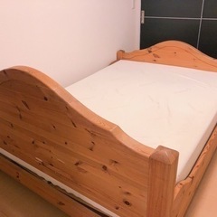 明日午前中までに取りに来られる方！！ダブルベッド