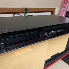 TOSHIBA　 レグザ　ブルーレイ　レコーダー　DBR-Z520