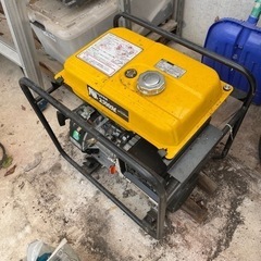 また値下げしました！三菱　KONG発電機　2500M