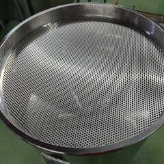 業務用　大型ホッパー型ステンレス容器　60-80L　直径73㎝　おそらく2013年製　脚付き 業務用 大型ホッパー型ステンレス容器 60-80L 直径73㎝ おそらく2013年製