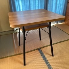 テーブル、正方形