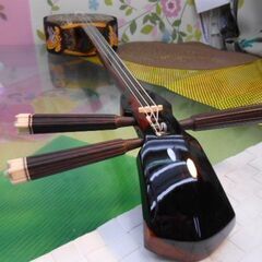 (送料無料)239.800円　銘苅春政デザイン変更済　八重山黒檀蛇皮沖縄三線本張り　希少品