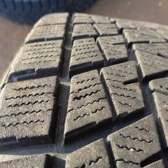 215/70Ｒ16　ブリザック　　バリ山