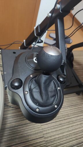 Logitech Logicool G29ハンドルコントローラー・フレームなど一式