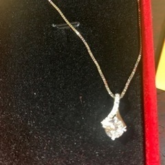 お取引き誠にありがとうございました。即決価格 2022 ダイヤ1ct. pt9.5刻印あり お取引き誠にありがとうございました。即決価格 2022 ダイヤ1ct. pt9.5