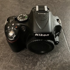 一眼レフ Nikon D5200 18-55VR BLACK レンズキット