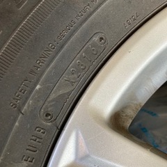 ICE NAVI ZEA II  215/65R1698Q 4本ホイール付き　スタッドレスタイヤ