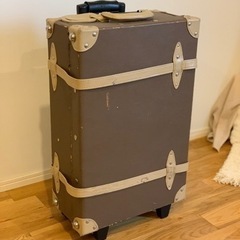 【無料お譲り】かわいいトランク　スーツケース