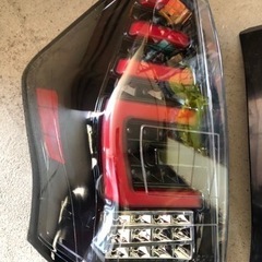 【値下げ】プリウスa用テールランプ