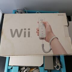 任天堂　Wii　本体セット　お手軽にみんなでワイワイ遊べる。