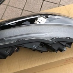 ⭐️ホンダヴェゼル⭐️RU3/4用 純正LEDヘッドライト右側 中古美品⭐️