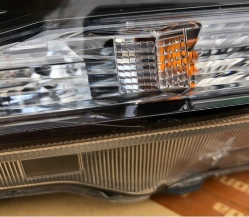 ⭐️ホンダヴェゼル⭐️RU3/4用 純正LEDヘッドライト右側 中古美品⭐️