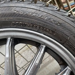 スタッドレスタイヤ　軽自動車用　1月末まで限定　25000円→20000円にお値下げ致します