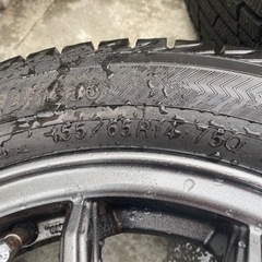 スタッドレスタイヤ　軽自動車用　1月末まで限定　25000円→20000円にお値下げ致します