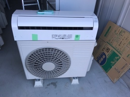 最終値下げ☆展示品　HITACHI 4.0kwエアコン　RAS-AJ40L2(W)  2021年製