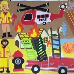 無料　消防車　消防士　フェルト地　自由遊び　知育玩具