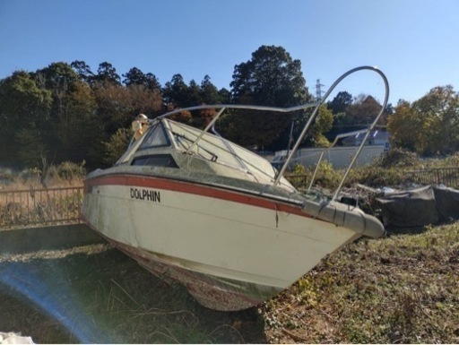 小型モーターボート