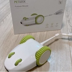 【美品】PETGEEK 自動おもちゃ　猫用品　ねずみ