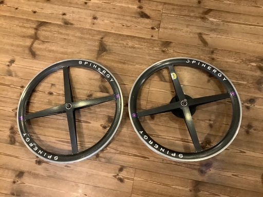 ロードバイク用ホイール(スピナジー)27インチ前後輪、スプロケット