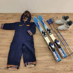 【ネット決済】スキー　子供用４点セット　板　ストック　ブーツ　ウェア
