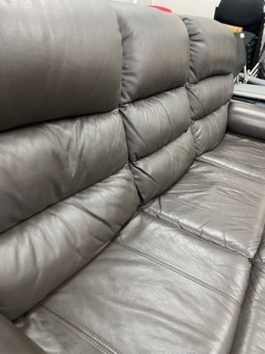 ニトリ 電動リクライニングソファー 真ん中テーブル 両側電動リクライニング 椅子 チェア レザー