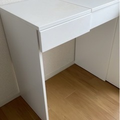 [最終値下げ！！] IKEA ドレッサー　ホワイト　マットセット