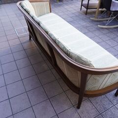 アメリカの高級家具ブランドDREXEL HERITAGE(ドレクセルヘリテイジ)のマホガニー材を使用したUpholstery(アップホルスタリー) 3Pソファー。クラシックなトリプルソファ。CA125