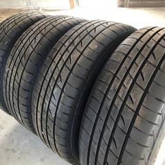 タイヤホイール付き　クラウン