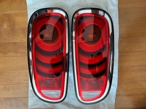 F54 クラブマン　前期型 テールランプ 赤 左右セット MINIクラブマンF54テールランプ