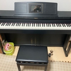 電子ピアノ　Roland