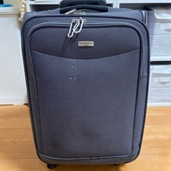 【無料】キャリーケース　ミドルサイズ　中古　スーツケース