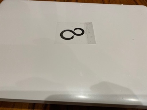 ほぼ未使用 lifebook ほぼ未使用 世界最軽量 LIFEBOOK UH i5-1235U