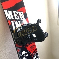 スノーボード★定価8万弱+union バイディング(2万)★デスレーベル★DEATH　LABEL★153cm★MAN　IN　BLACK