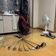 【ネット決済・配送可】イグニオ　ゴルフバッグ　クラブ８本セット