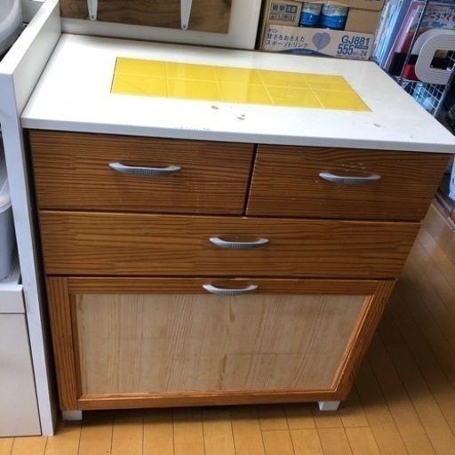 1 16までキッチンカウンター中古品無料 Yaipon 竹原の収納家具 食器棚 キッチン収納 の中古あげます 譲ります ジモティーで不用品の処分