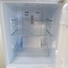 配達設置無料！ 良品 便利な付け替えどっちもドア 137L 冷蔵庫 ALK09