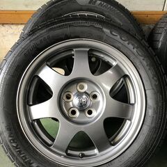 ★初期型以外のプリウスに！殆ど新品に近いスタッドレスタイヤと中古アルミホイールの4本セット