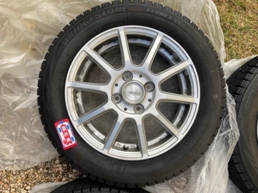 スタッドレスタイヤ　155/65R14  中古