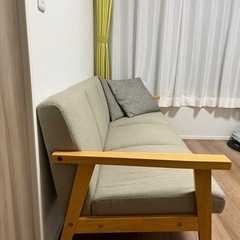ほぼ新品　ソファ　3人掛け　北欧風　家具　シンプル　場所によって配送可