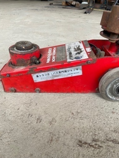 小野谷機工のパワージャッキです！