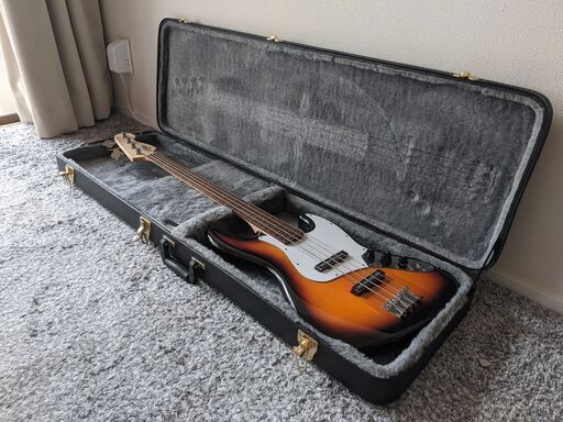 弦楽器、ギター Squier by Fender Affinity Series Bass made in Canada