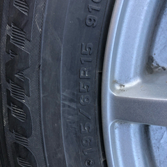 スタッドレスタイヤ ノアヴォクシーステップワゴン