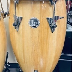 LP （ラテンパーカッション）制 キント、コンガ、トゥンバドーラ