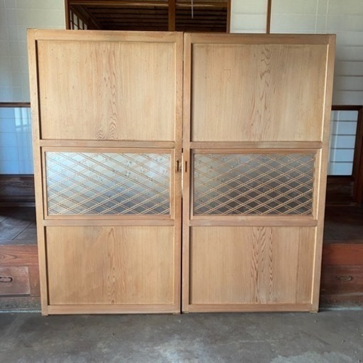 和モダン 古民家のガラス細工入り引き戸 2枚 建具 日本家屋 和室 茶室 客間 襖 ふすま ビンテージ アンティーク 扉 引戸 飾り扉 飾り すずきうさぎ 航空公園のその他の中古あげます 譲ります ジモティーで不用品の処分